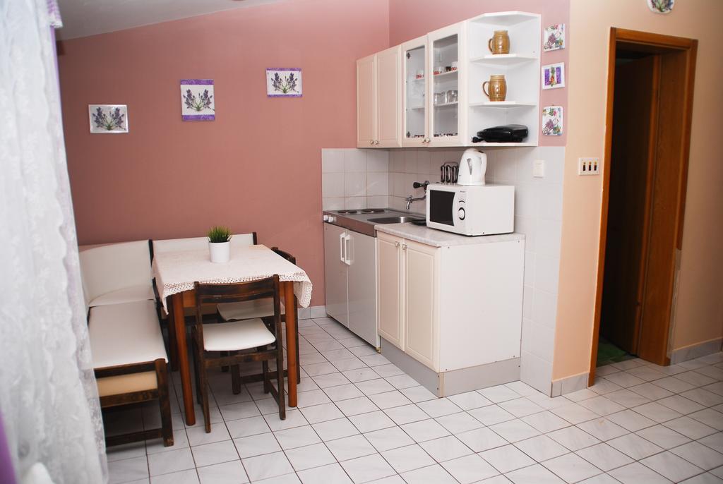 Apartments Bardak Liznjan Phòng bức ảnh