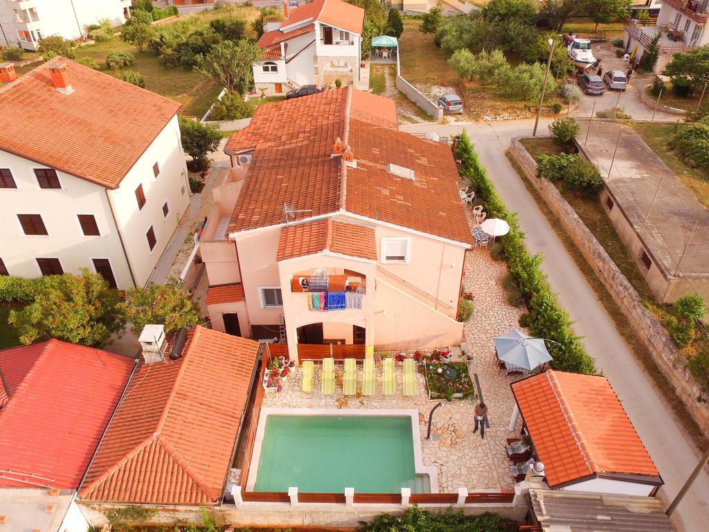 Apartments Bardak Liznjan Ngoại thất bức ảnh
